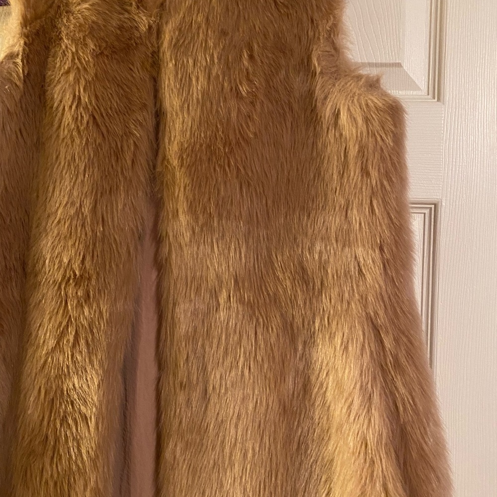 Mauve pink fur vest - Picture 3 of 4